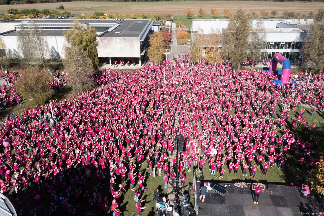 Une marée humaine au départ de l'édition 2022 des Elles de l'Orne