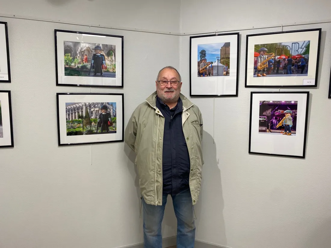 Emmanuel Barbier, photographe de l'exposition "Playmoberry"