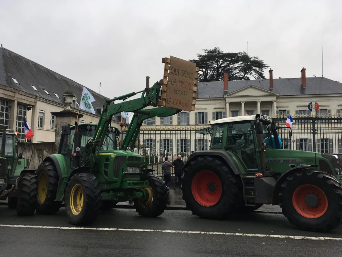 Manifestation agriculteurs Blois.
