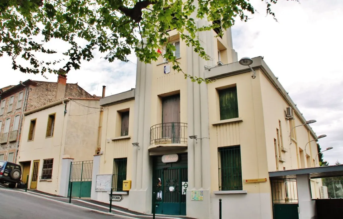 Mairie de Cases-de-P