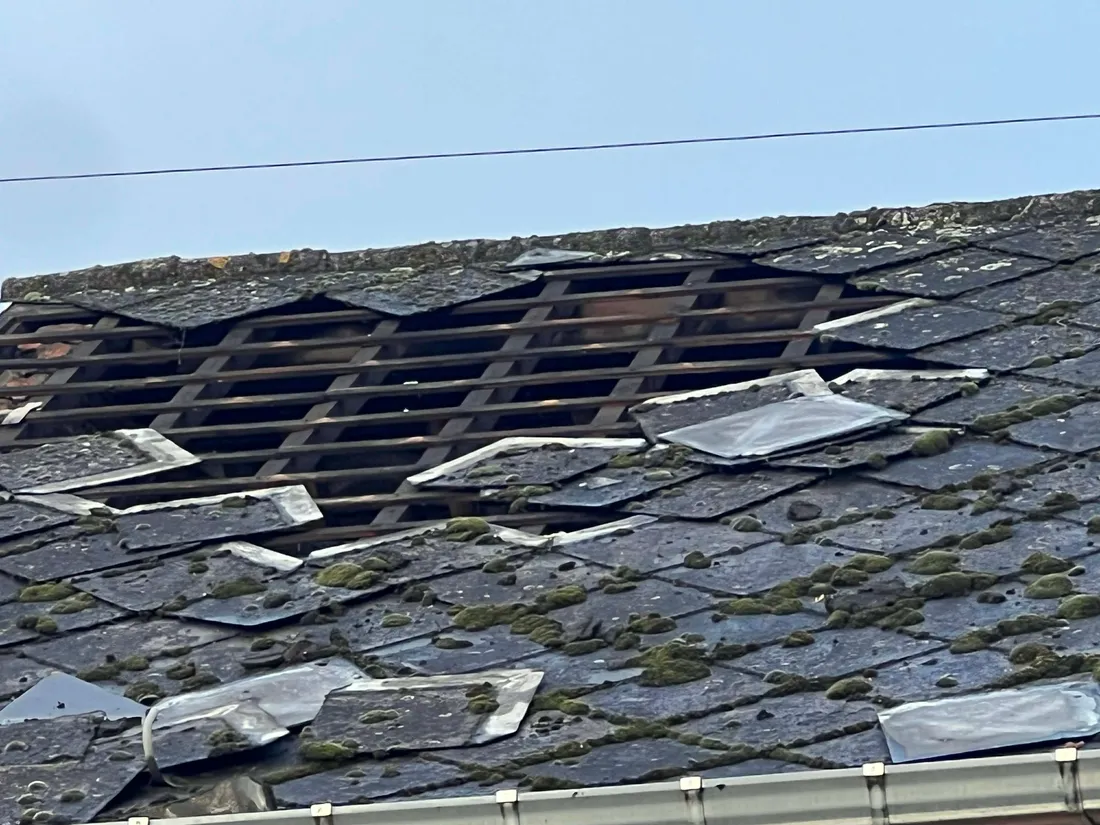 Le toit de Kathy a subi le passage de la tornade