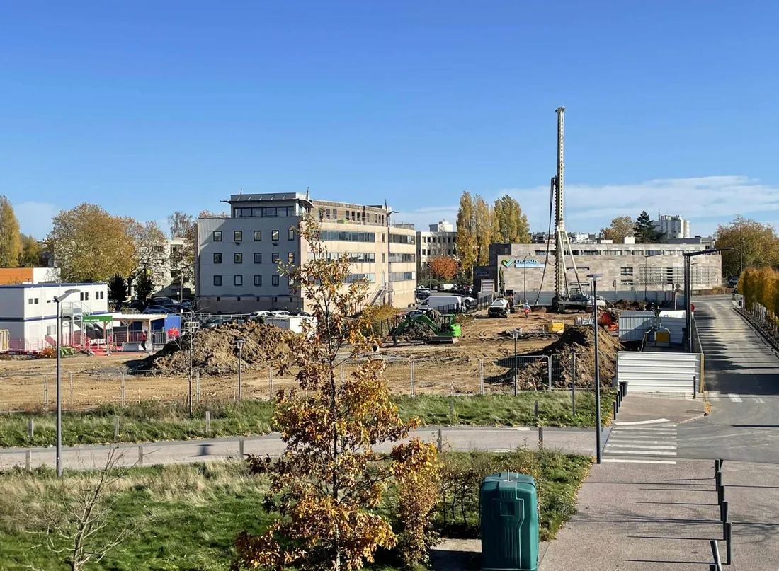 Pose de la première pierre