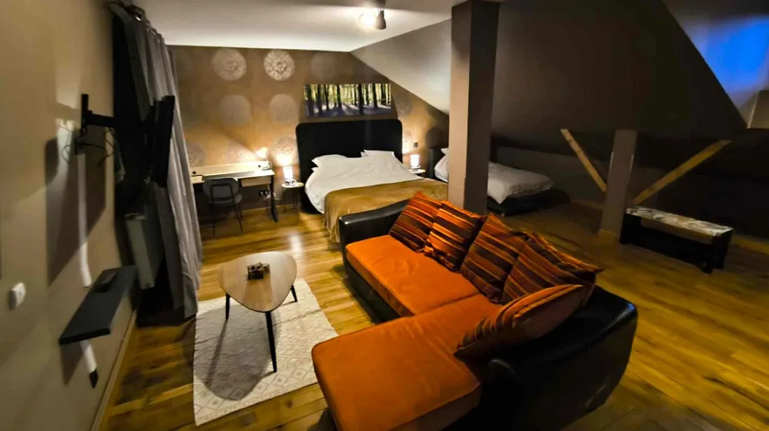 L'une des 4 chambres à louer