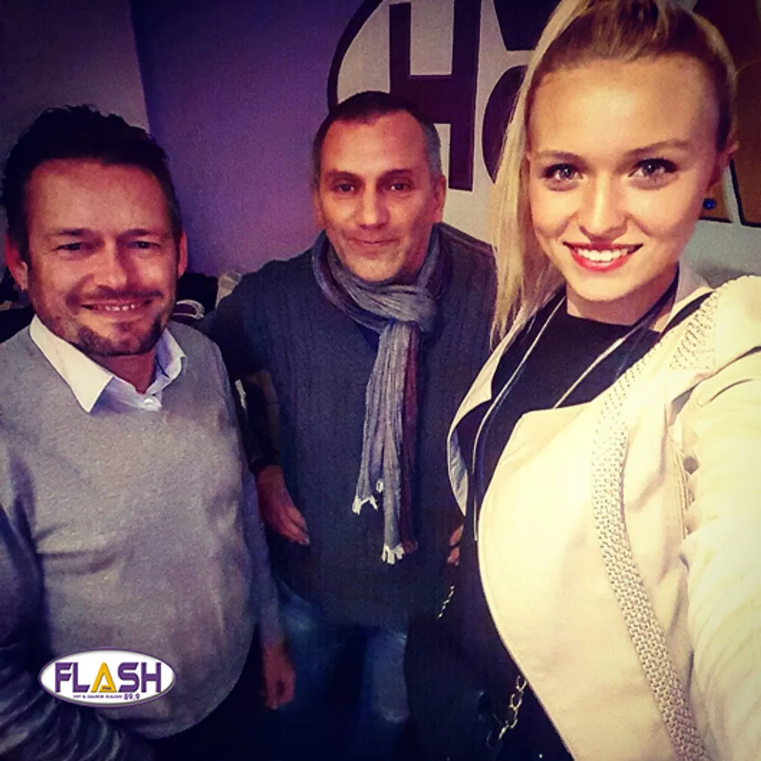 FLASH FM