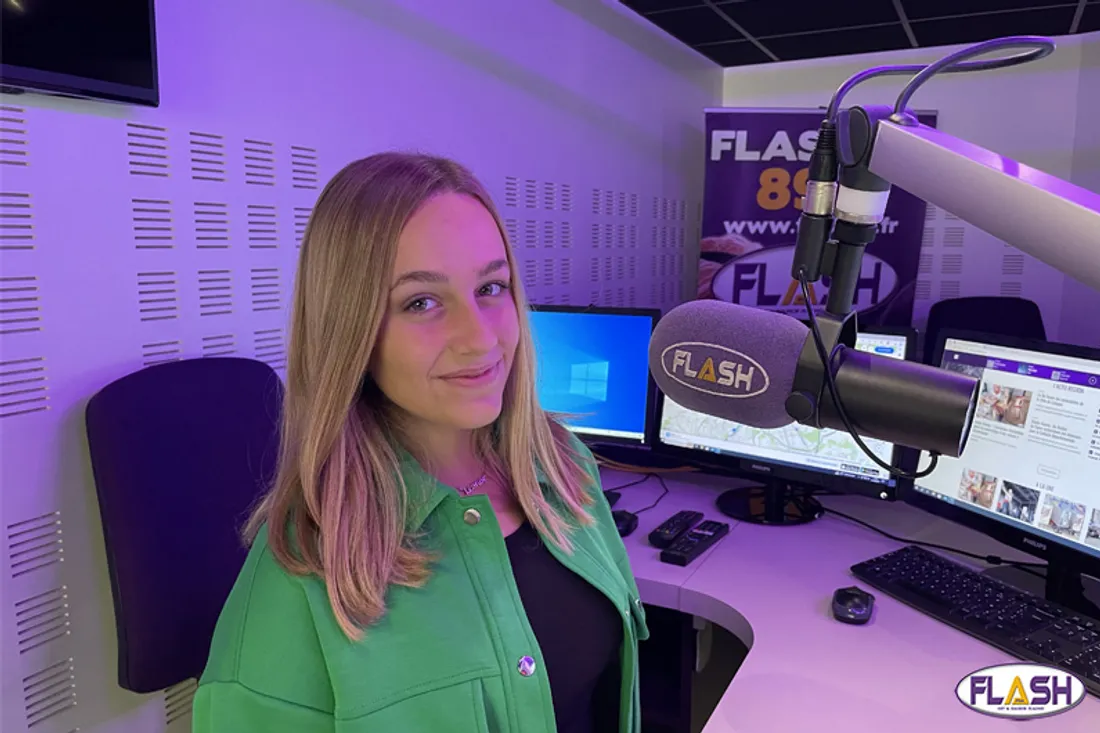 FLASH FM