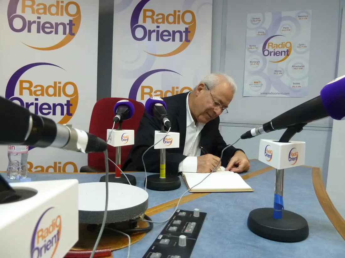 RADIO ORIENT