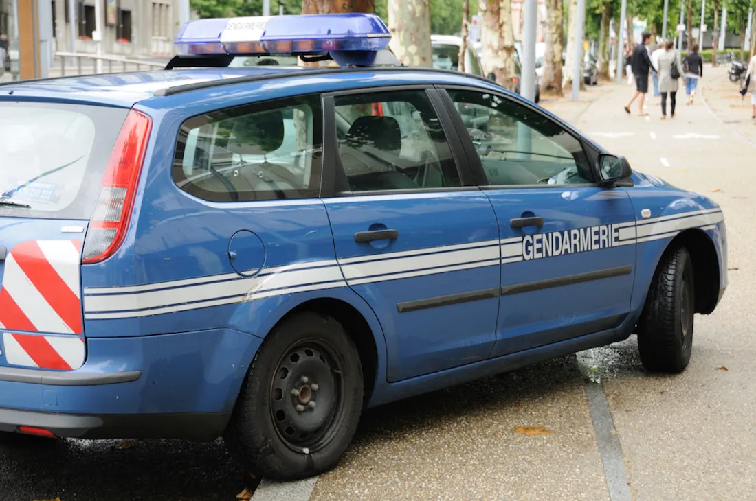 Gendarme-2.jpg