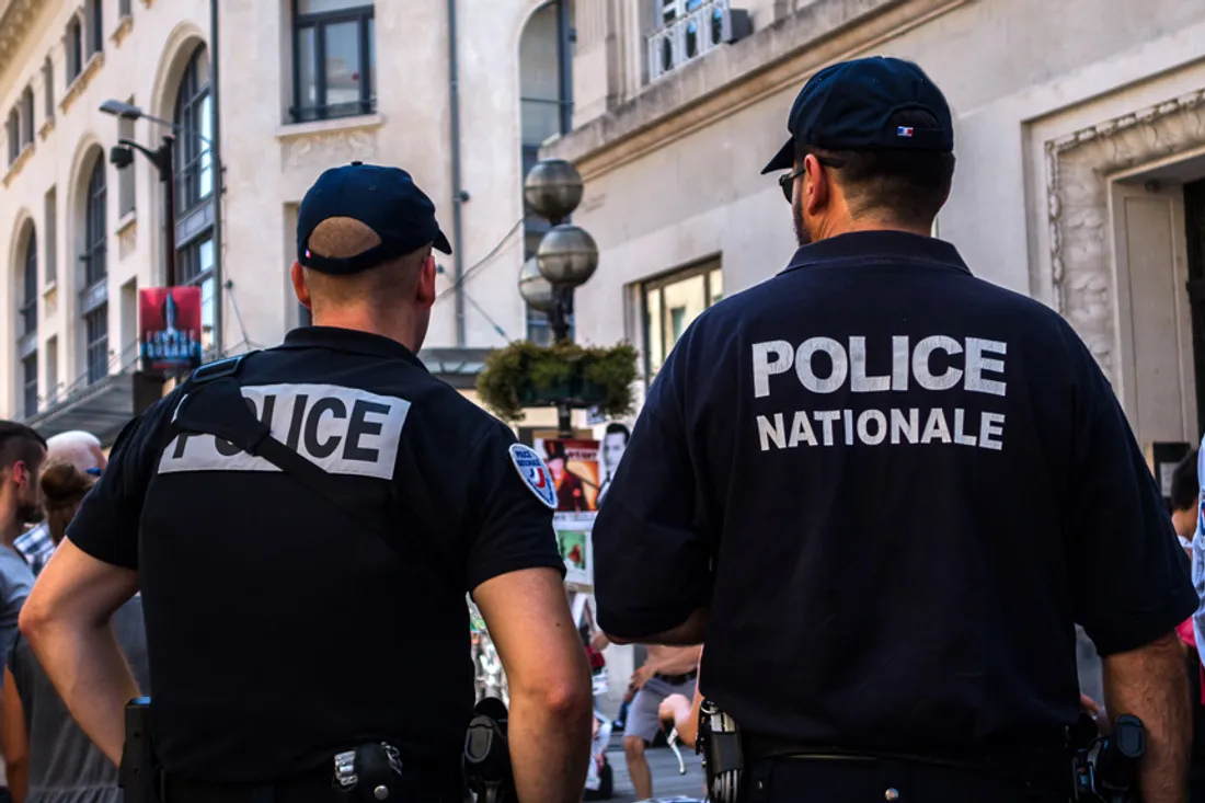 Police - Illustration 2