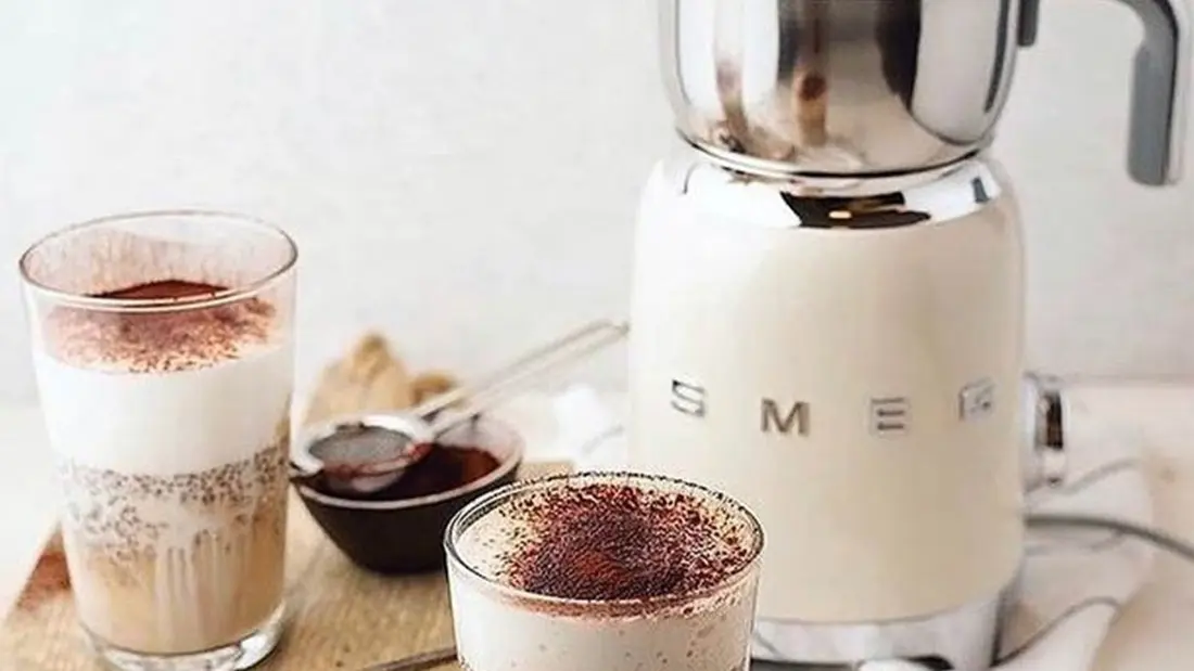 GAGNEZ VOTRE CHOCOLATIÈRE SMEG
