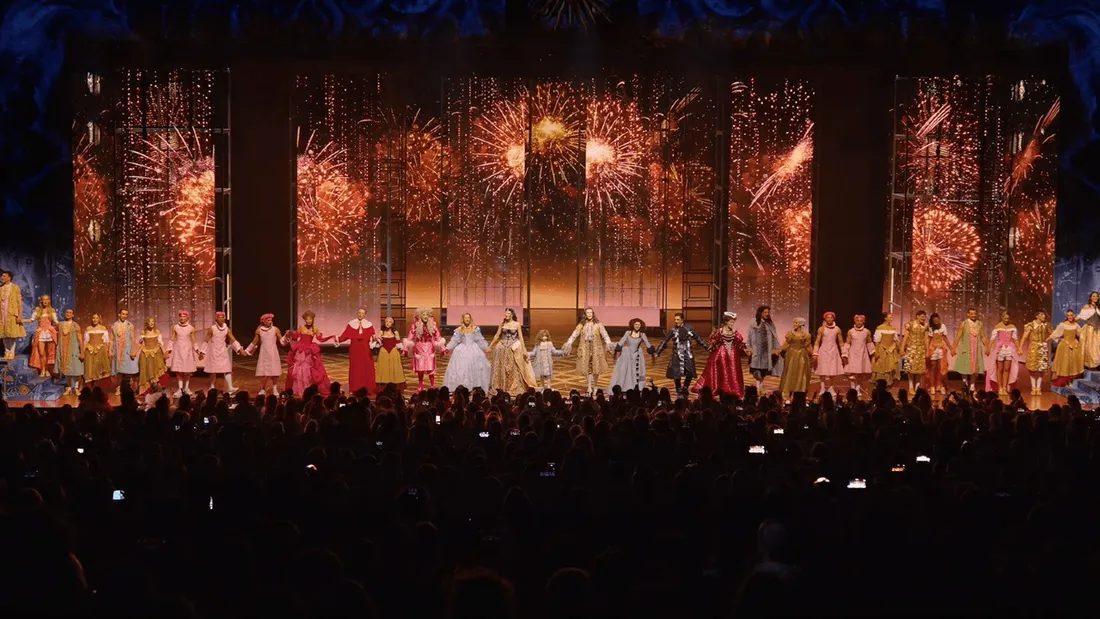 "C'est du très très grand spectacle" : les confidences de Dove...