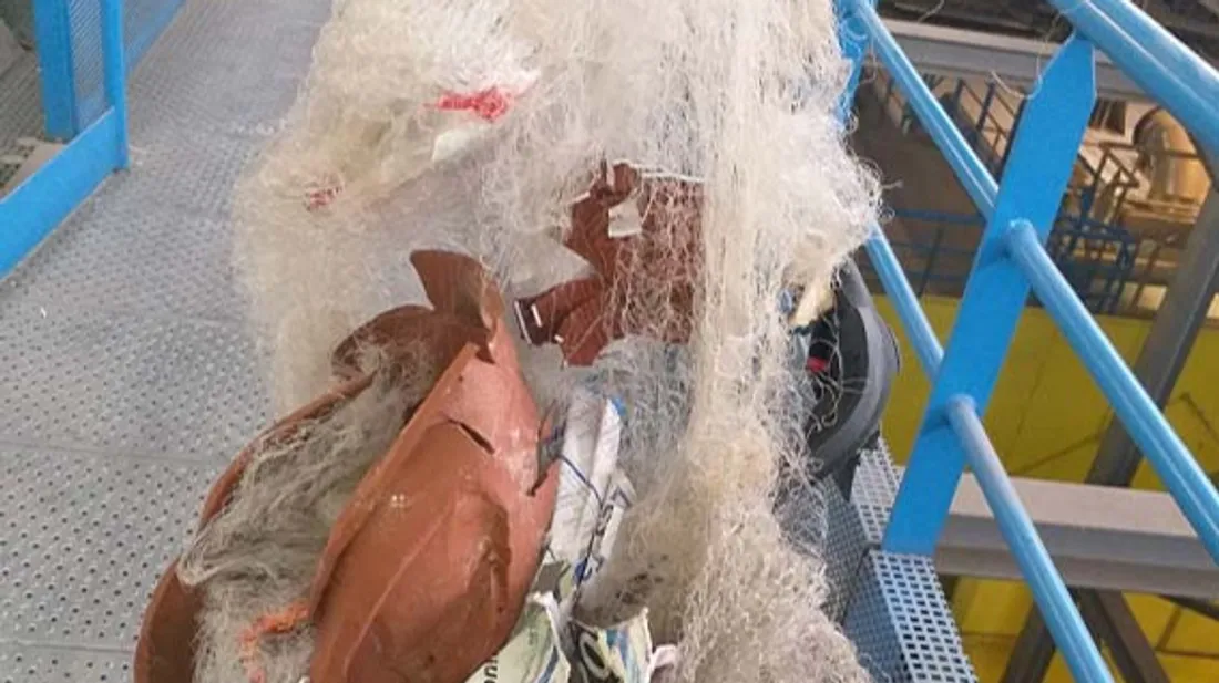 Attention à le jeter dans la bonne poubelle