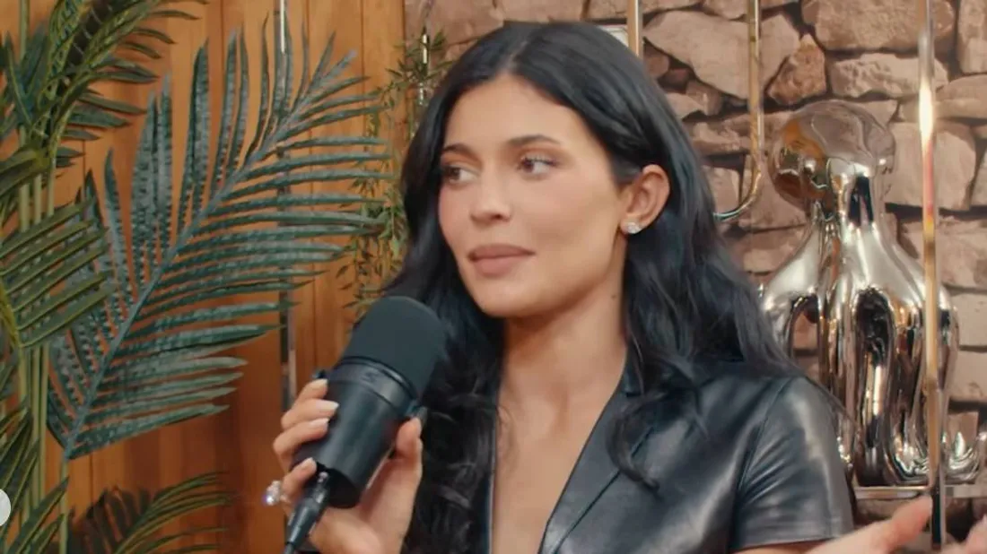 Kylie Jenner raconte son expérience de grossesse traumatisante