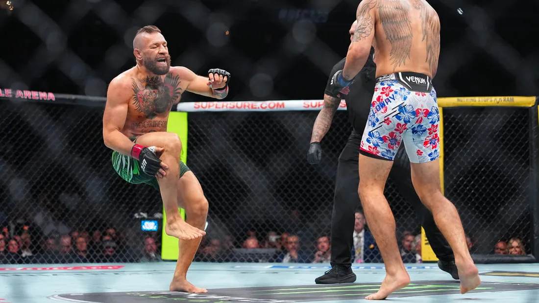 Conor McGregor se blesse au 1er round et perd face à Max Holloway à...