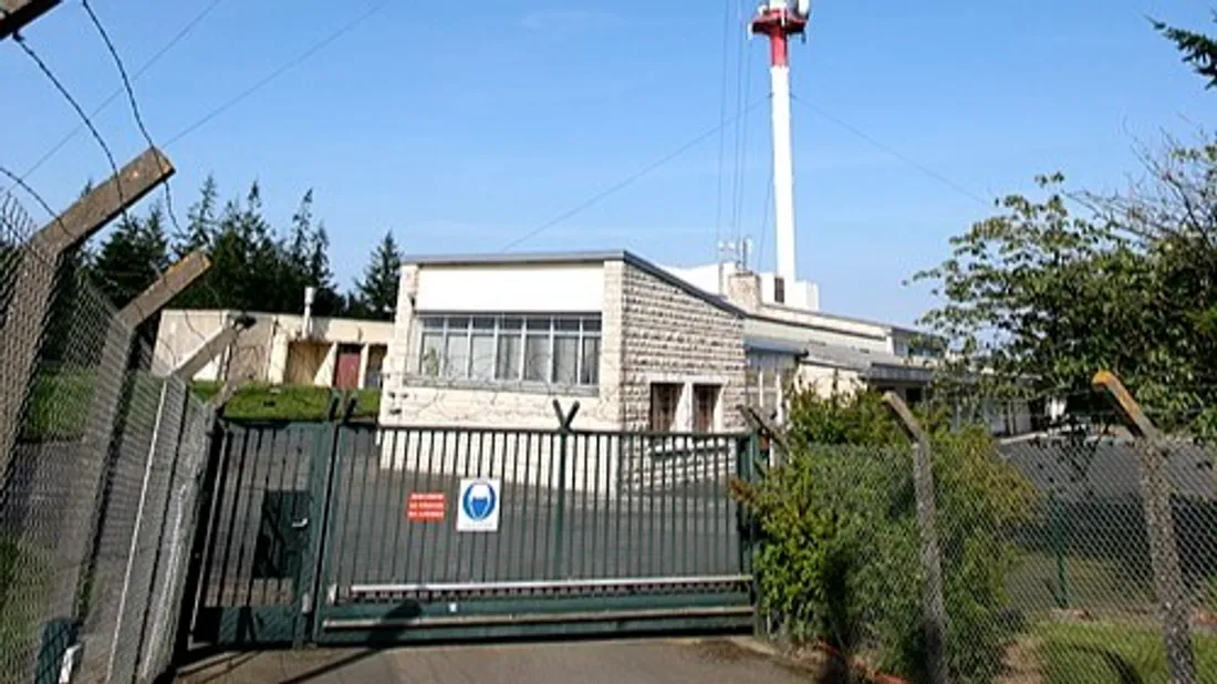 La réception de la radio FM et de la télévision via la TNT...