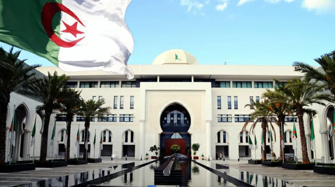 Les Algériens nés à l’étranger peuvent désormais faire leurs démarches en mairie !