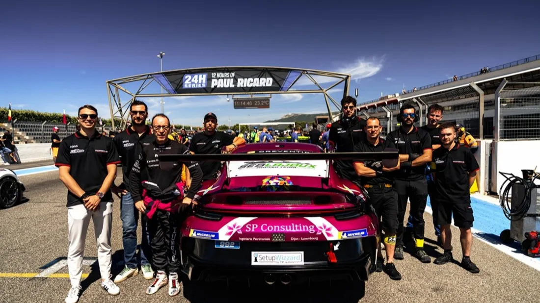 Le Dijonnais Tim Mérieux réussit ses débuts en Porsche Cup lors des...