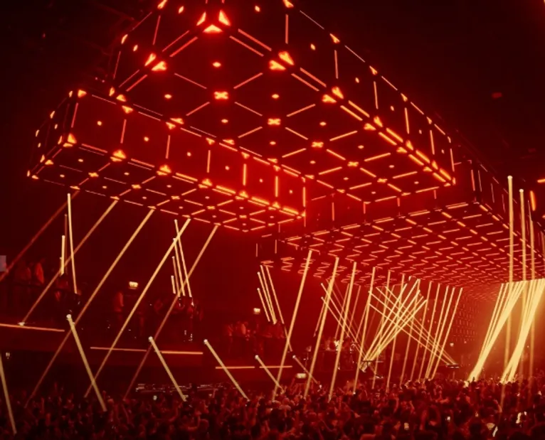 UNVRS dévoile la programmation de son opening