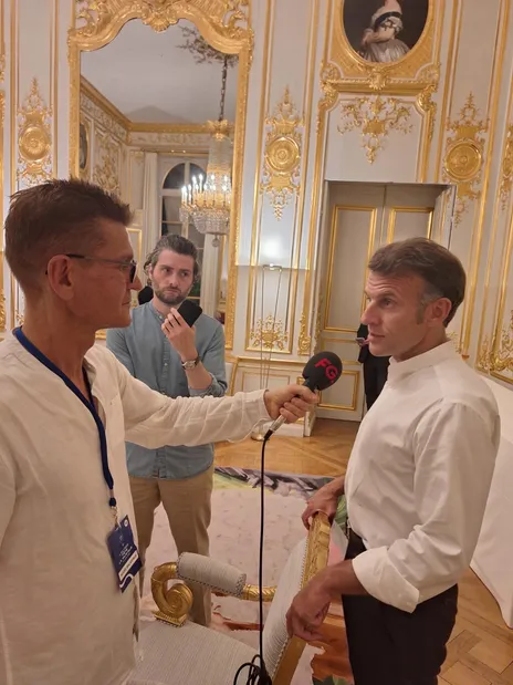 Emmanuel Macron au micro de l'Happy Hour ce soir !