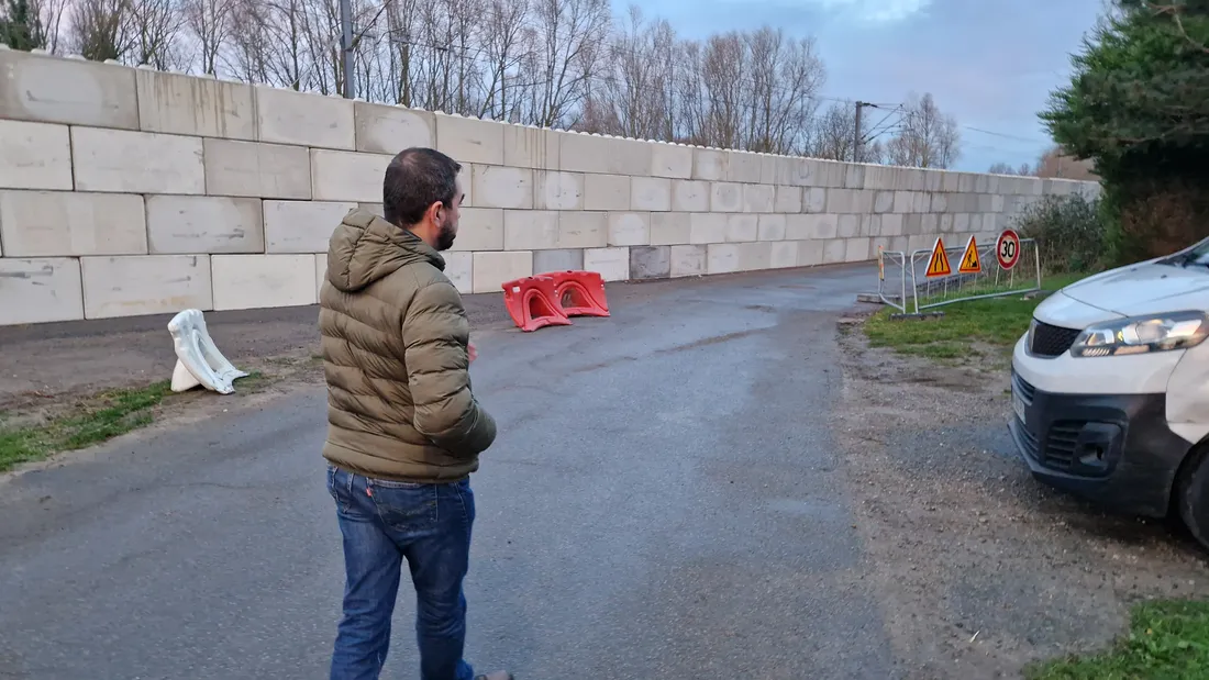 Loon-Plage : un mur en béton à 10 mètres des maisons, les habitants...