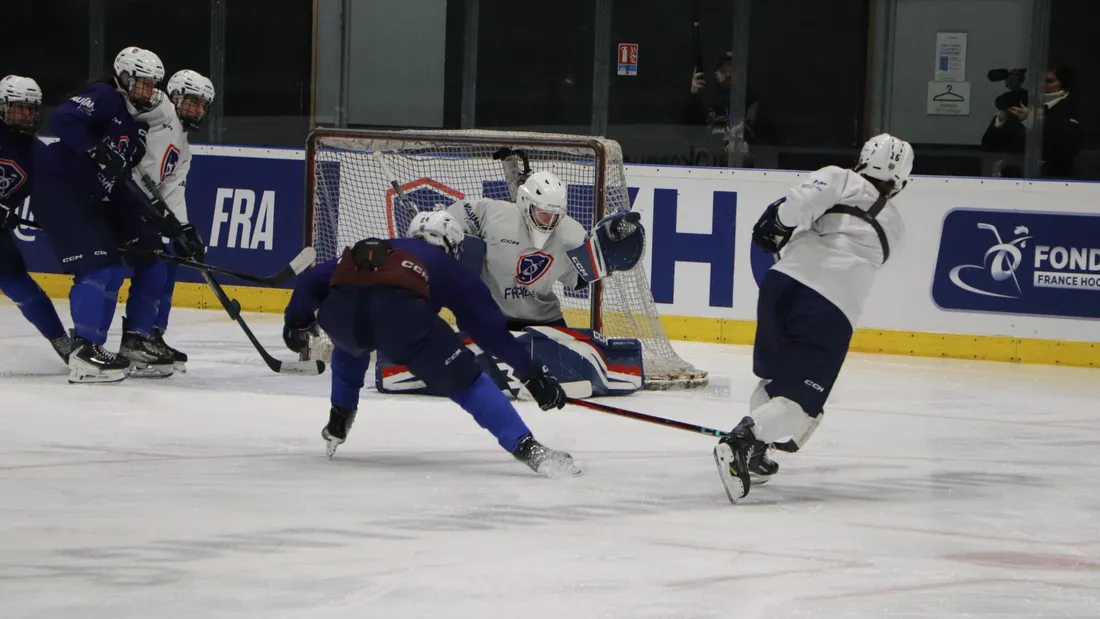 Hockey-sur-glace : l'équipe de France est arrivée à Dunkerque pour...