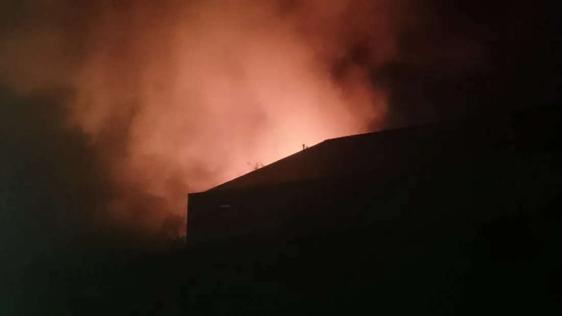 Segré-en-Anjou Bleu. Les ateliers municipaux quasiment détruits...