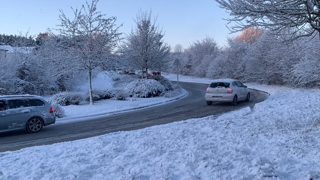 En Maine-et-Loire. "Scénario compliqué" sur les routes...