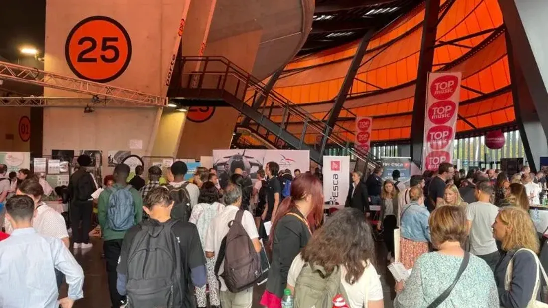 90 entreprises pour les Traqueurs d’emploi au Zénith