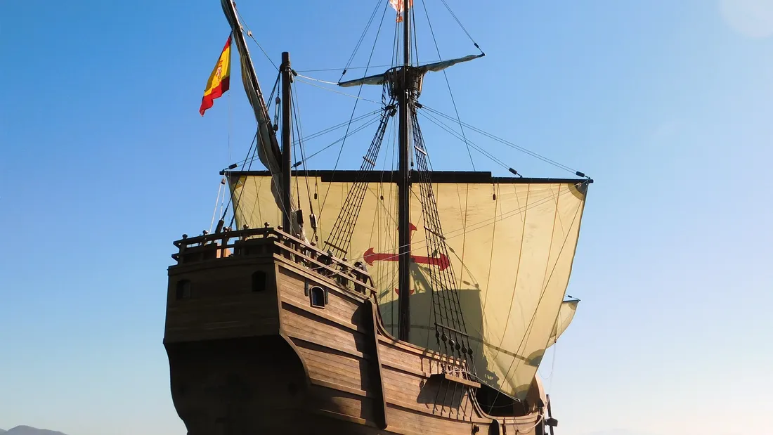 La réplique du navire de Christophe Colomb accoste et se visite...