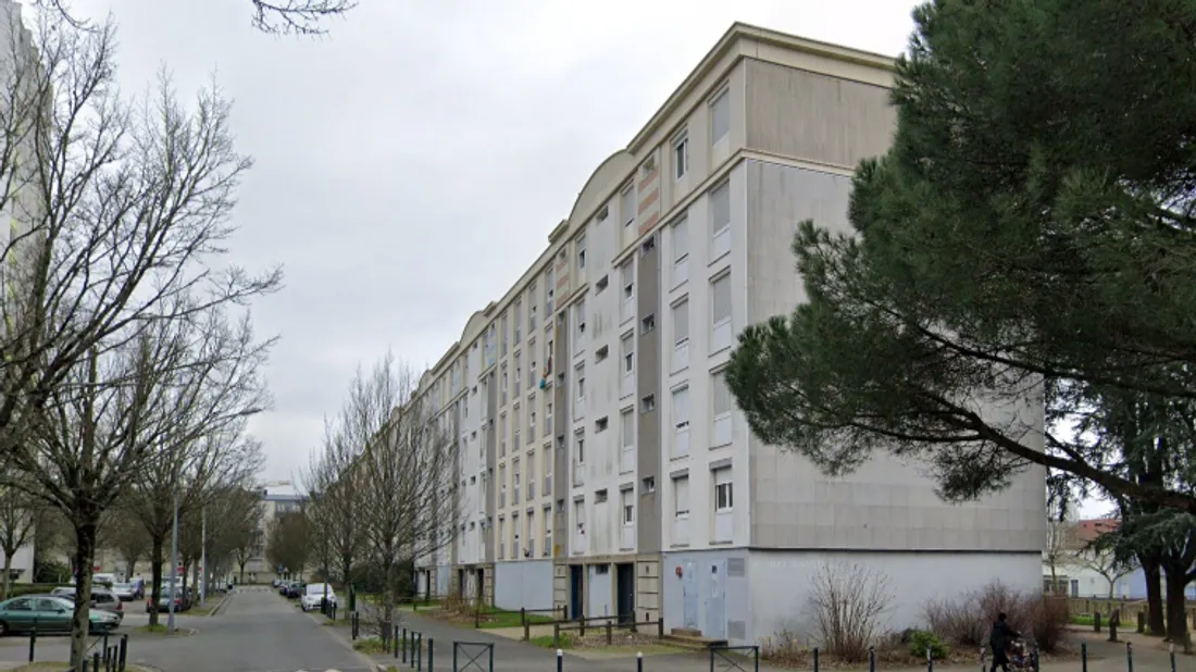 Nantes : un sexagénaire retrouvé mort à son domicile du quartier...