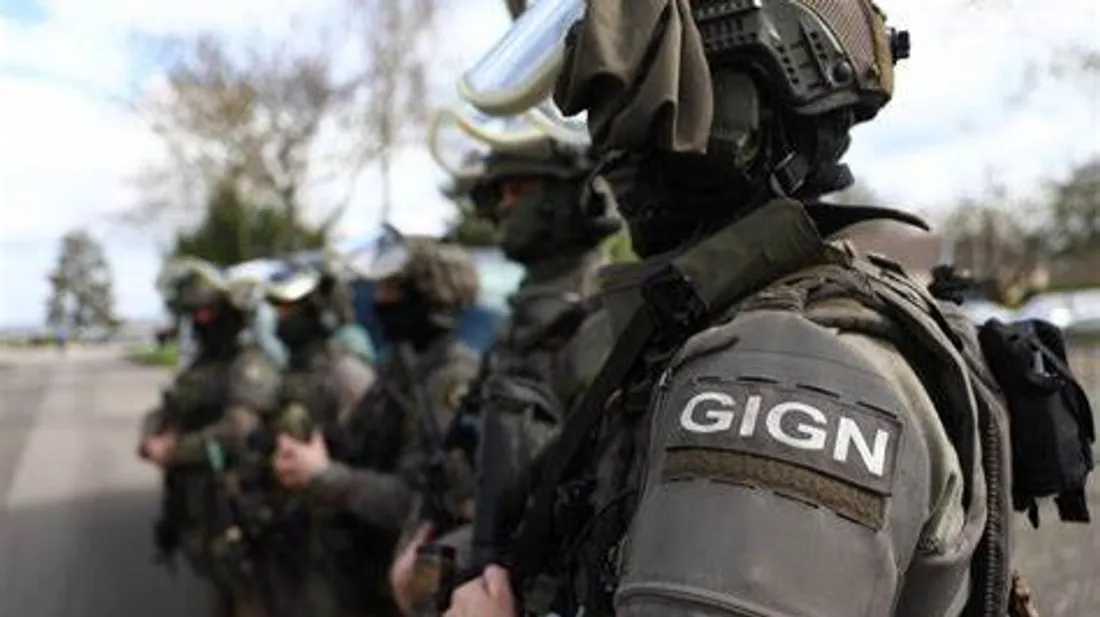 Plourin-lès-Morlaix : un sexagénaire retranché chez lui, le GIGN...