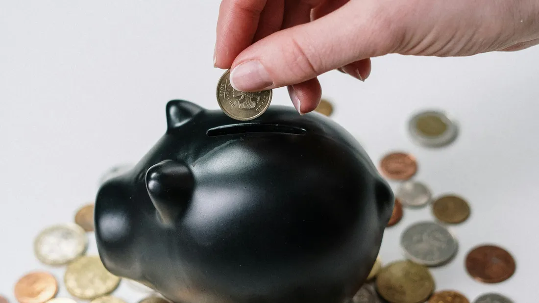 Emprunter ou épargner ? Les Français choisissent de plus en plus la...