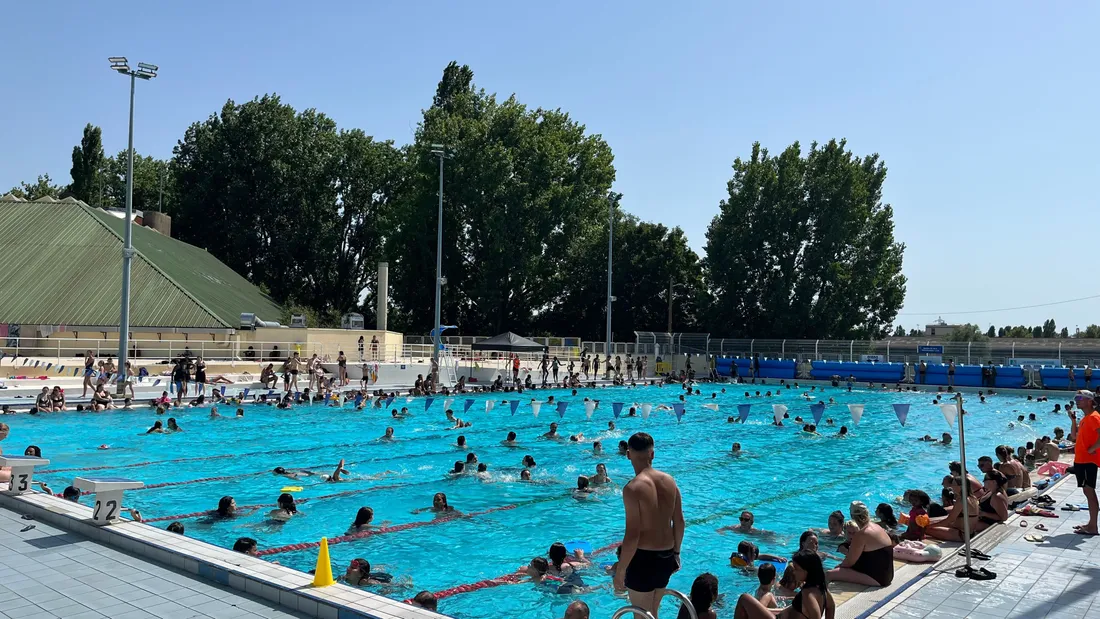 Canicule : à Rouen, les bassins font le plein