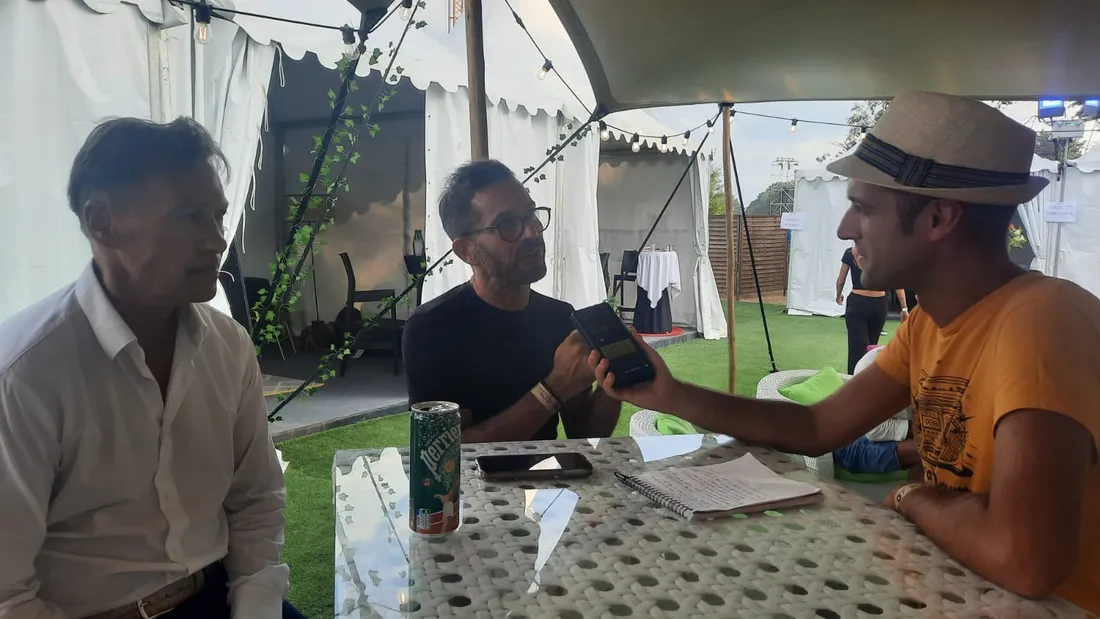 Retrouvez l'interview des Worlds Apart catégorie Musique de nos...