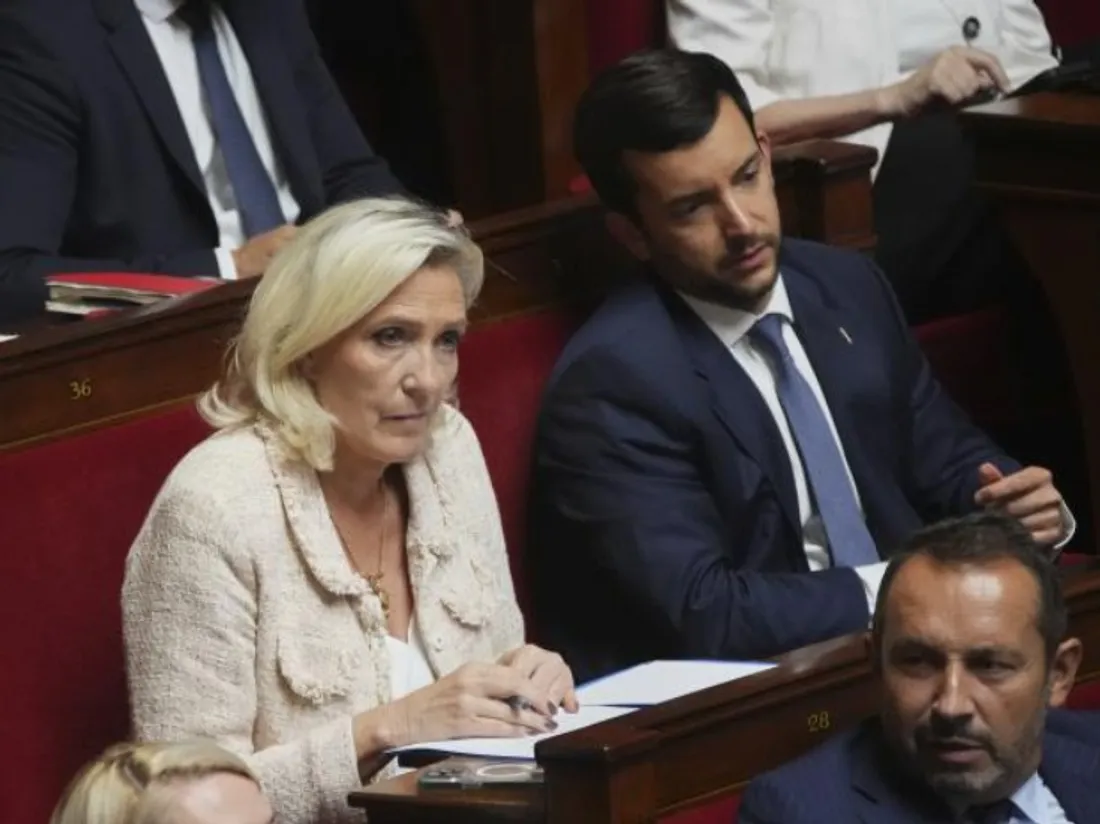 France : l’Assemblée nationale adopte une résolution RN sur...