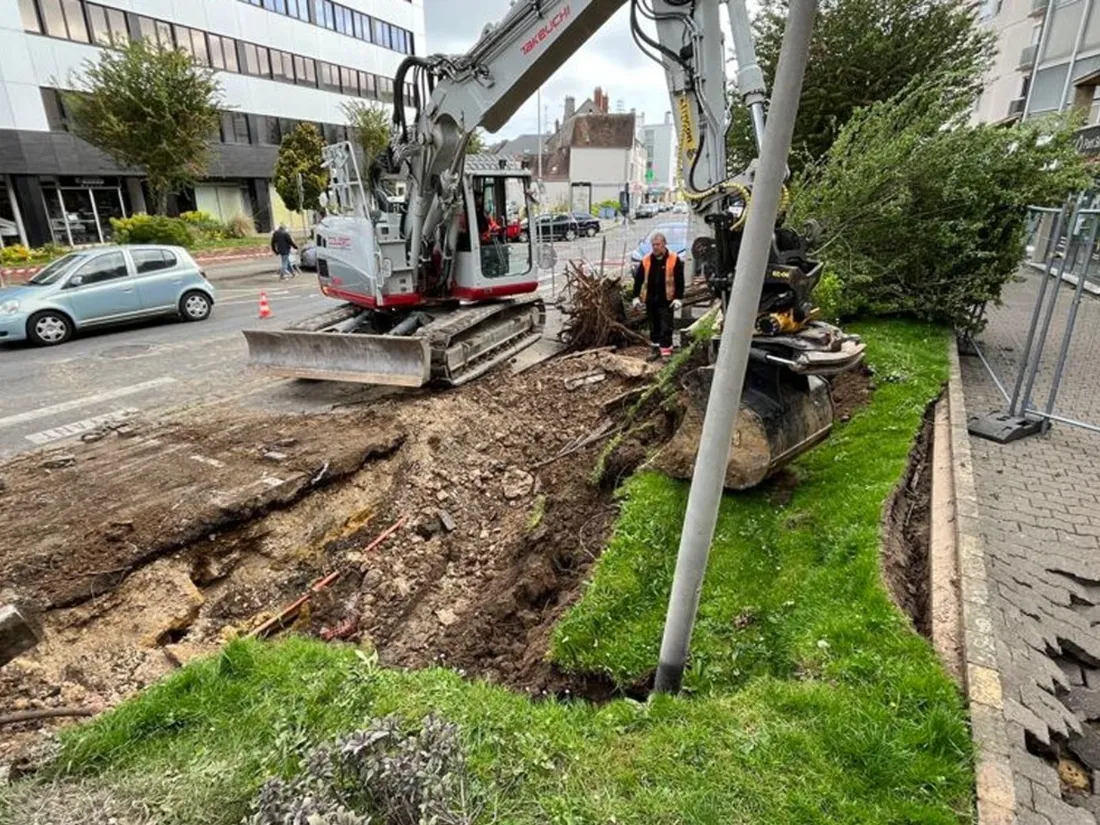 Des travaux engagés après l'affaissement d'un trottoir à Chartres