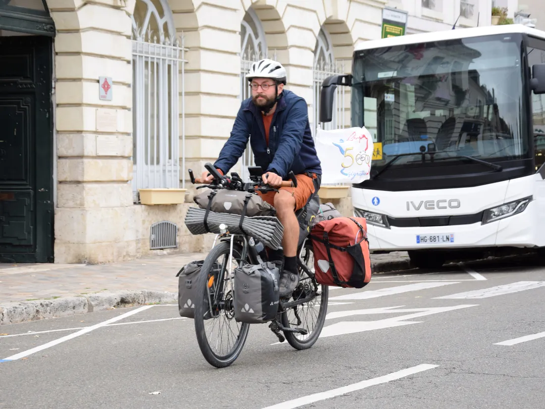 🔊 À vélo vers l’Élysée : le pari fou d'un candidat citoyen