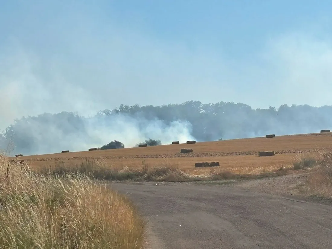 Important incendie à Chaudon, il se dirige vers Néron, des maisons...