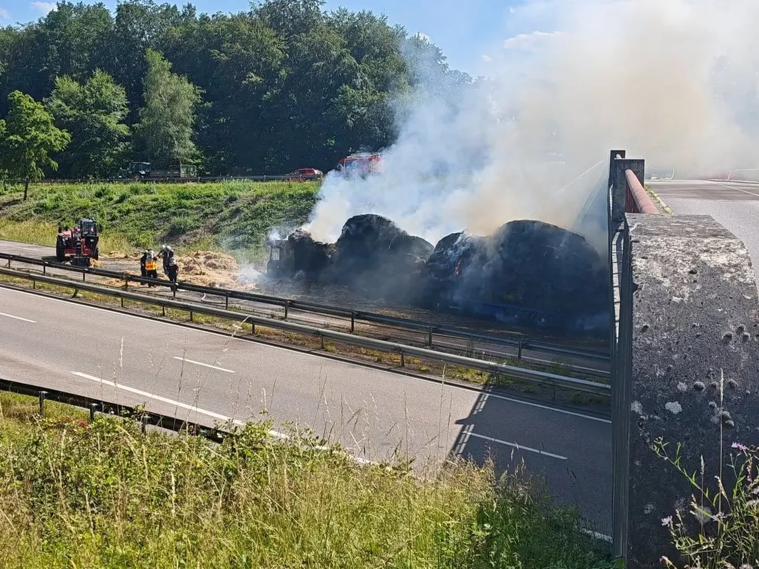 Un poids lourd en feu, la RN 57 fermée à la circulation