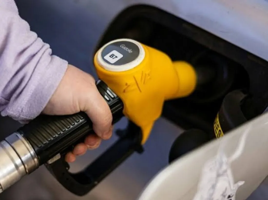 Stocks stratégiques de pétrole : l’État libère 10 millions de...