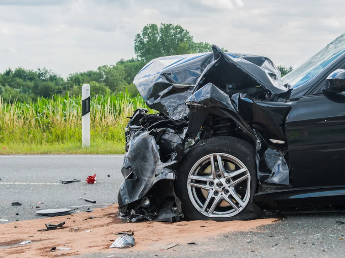 Un accident entre une voiture et un tracteur près d’Ussel