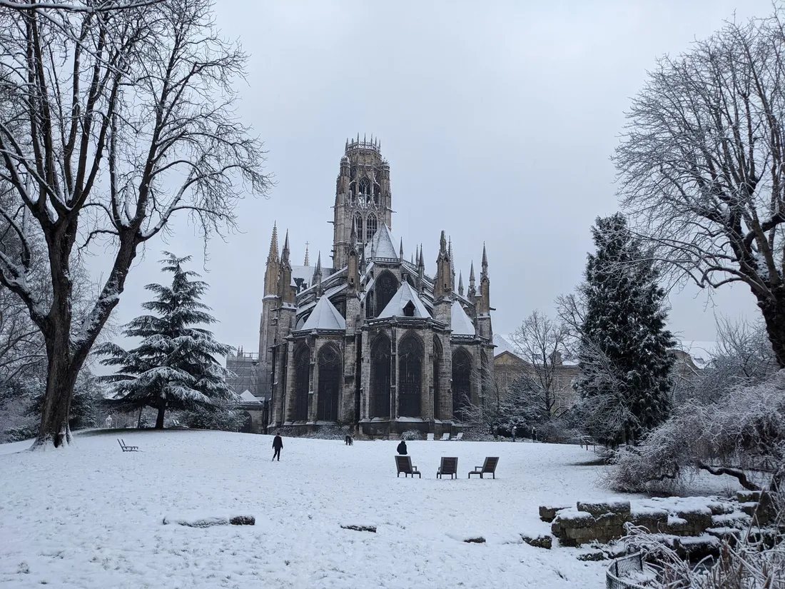 [Photos] Rouen se réveille sous la neige