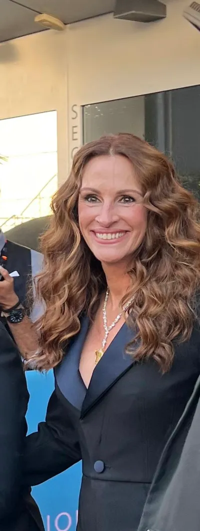 FESTIVAL DE CANNES :  la montée des marches du film «Armageddon Time» inaugurée par Julia Roberts