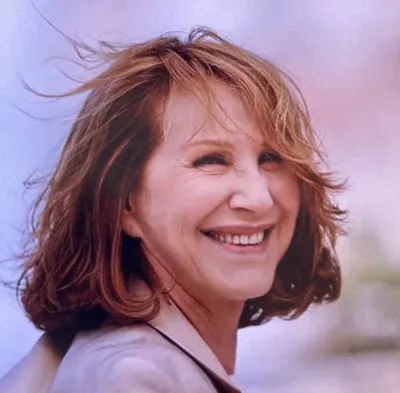 Obsèques de Nathalie Baye : un mot de passe insolite exigé pour entrer à l’église