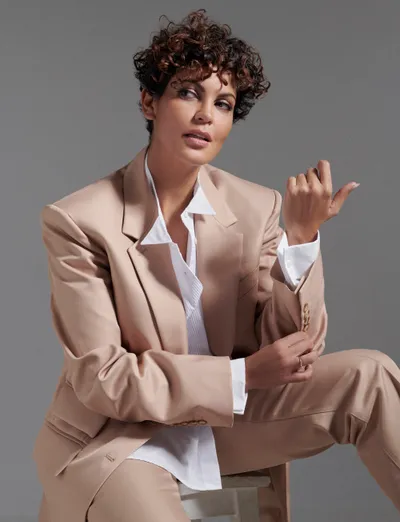 GAGNEZ DES PLACES POUR LE SPECTACLE DE NAWELL MADANI A CANNES