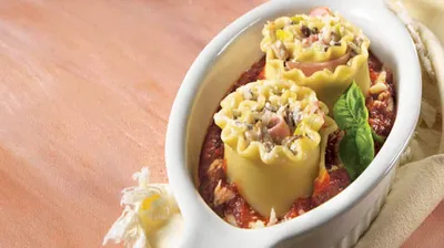 Roulé de lasagnes au jambon, fromage et champignons