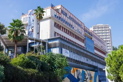 LE CENTRE ANTOINE LACASSAGNE DE NICE PROGRESSE PARMI LES MEILLEURS AU MONDE