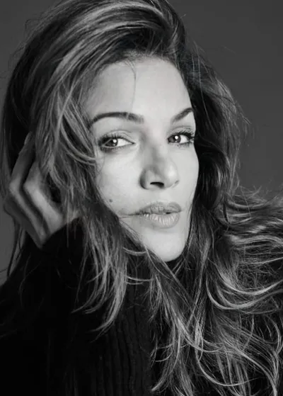 L’actrice Nadia Farès retrouvée inconsciente dans une piscine à Paris