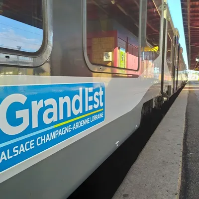 TER train gare strasbourg quai logo Grand Est