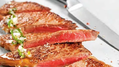 Faux-filet aux herbes et échalotes