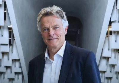 PRÉSIDENTIELLE 2027 : FABIEN ROUSSEL OFFICIALISE SA CANDIDATURE